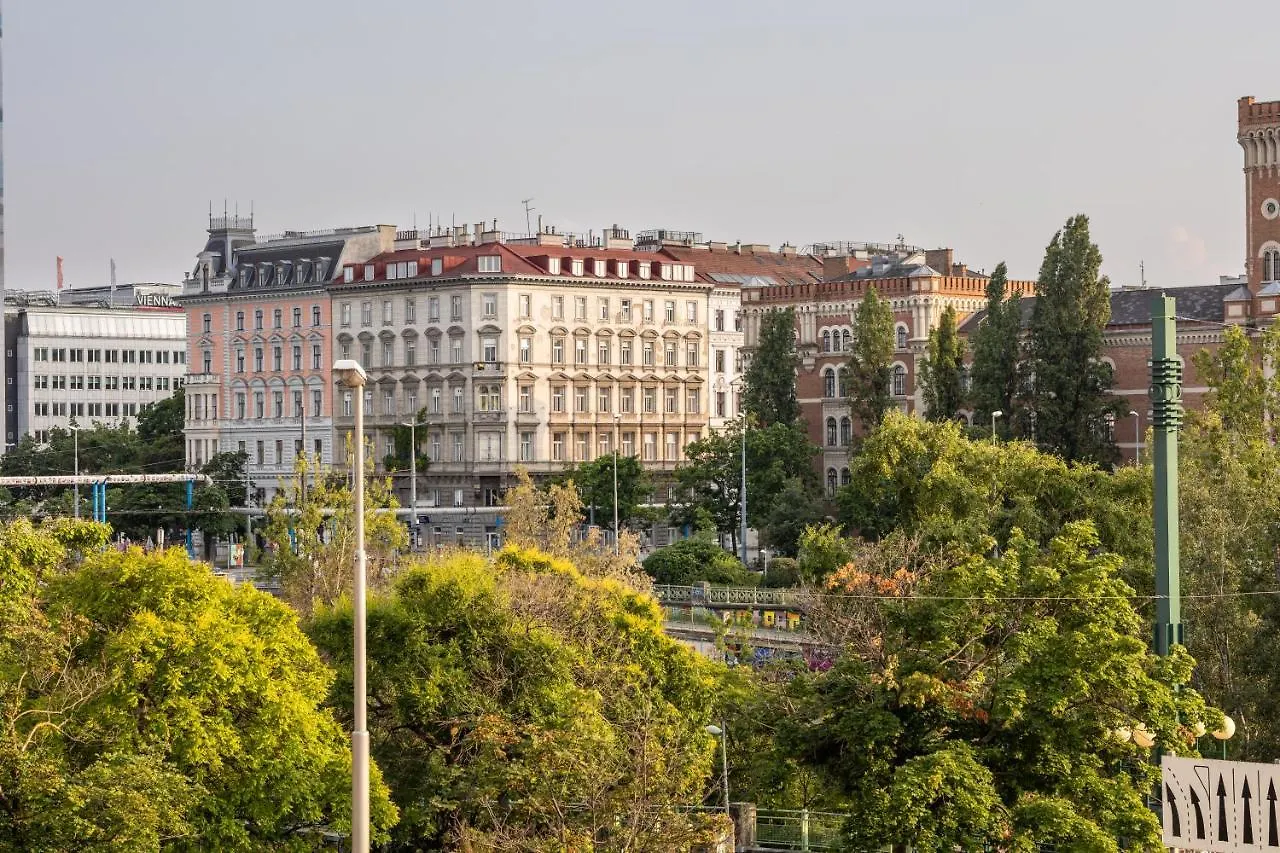 Central-New ; Marvelous Views Vienna